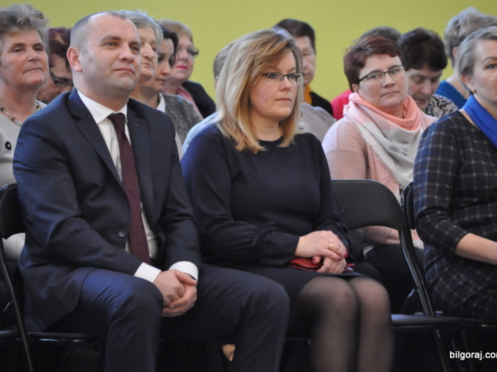 Powiatowy dzień kobiet w Biłgoraju (FOTO)
