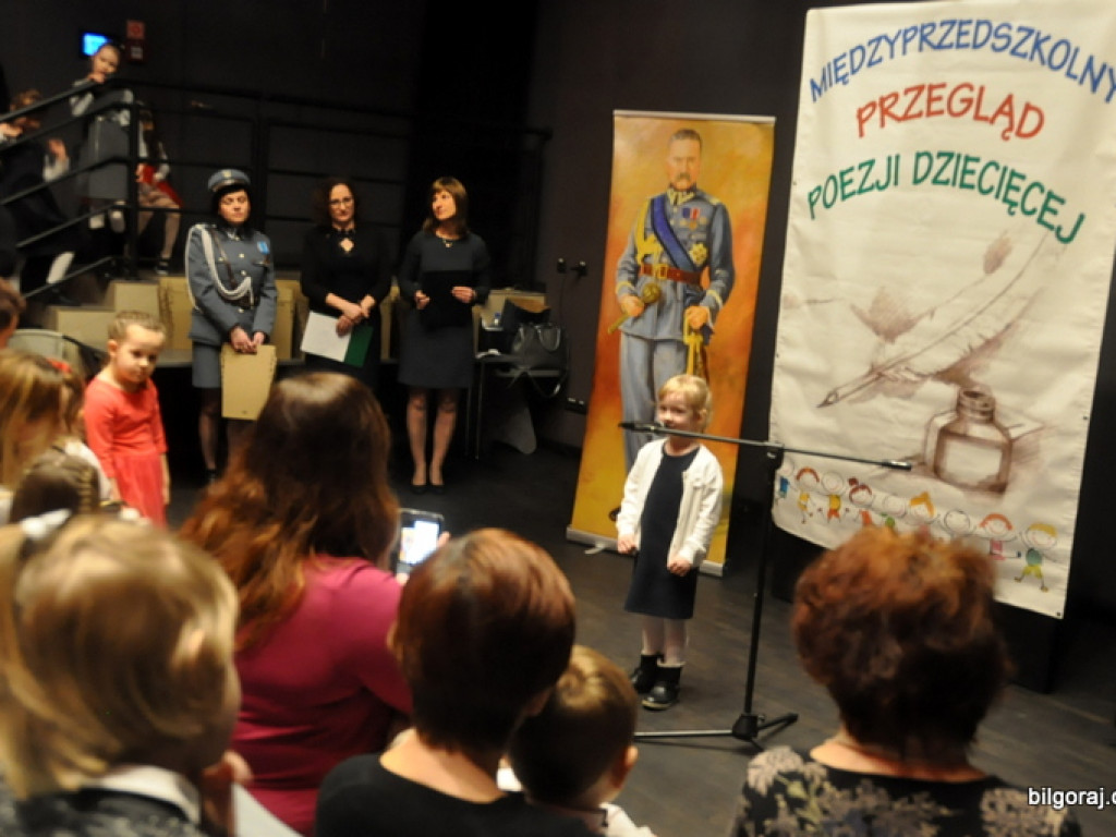 Przedszkolaki na 100-lecie niepodległości (FOTO)