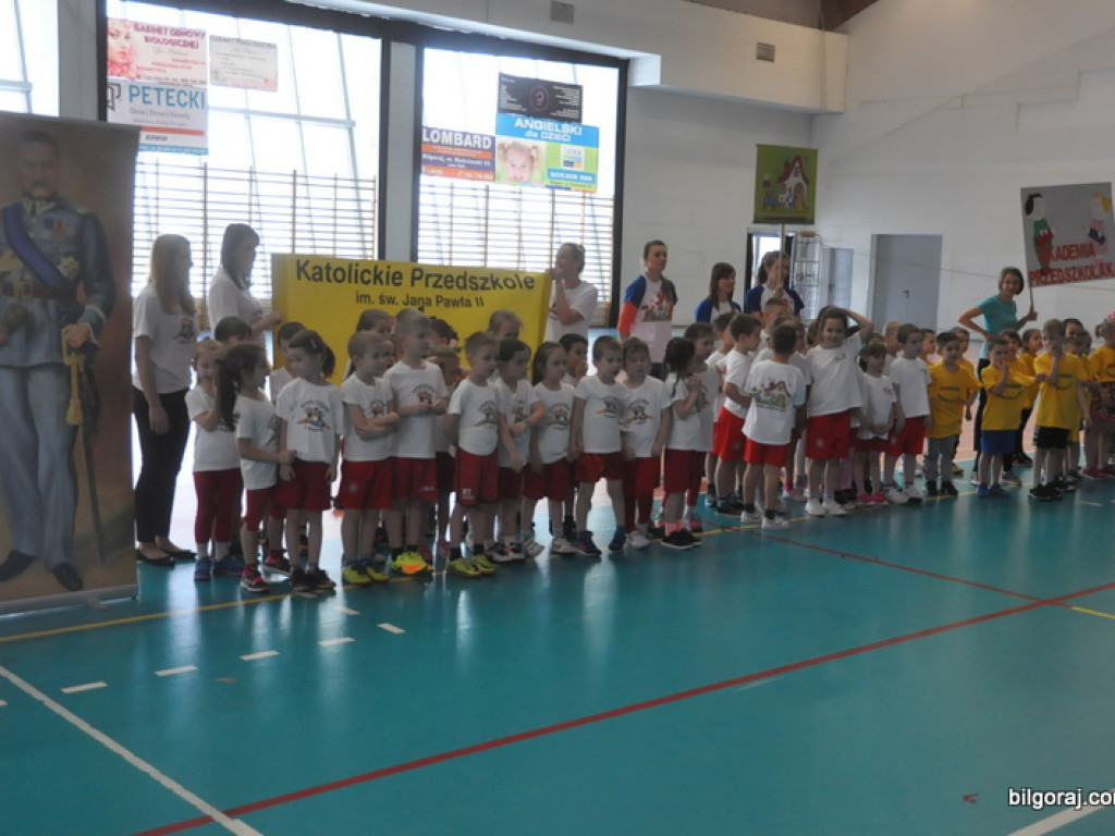 Przedszkolaki powitały wiosnę... na sportowo (FOTO)