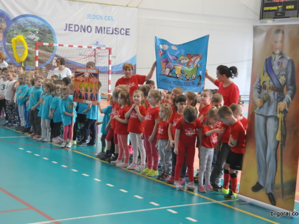 Przedszkolaki powitały wiosnę... na sportowo (FOTO)
