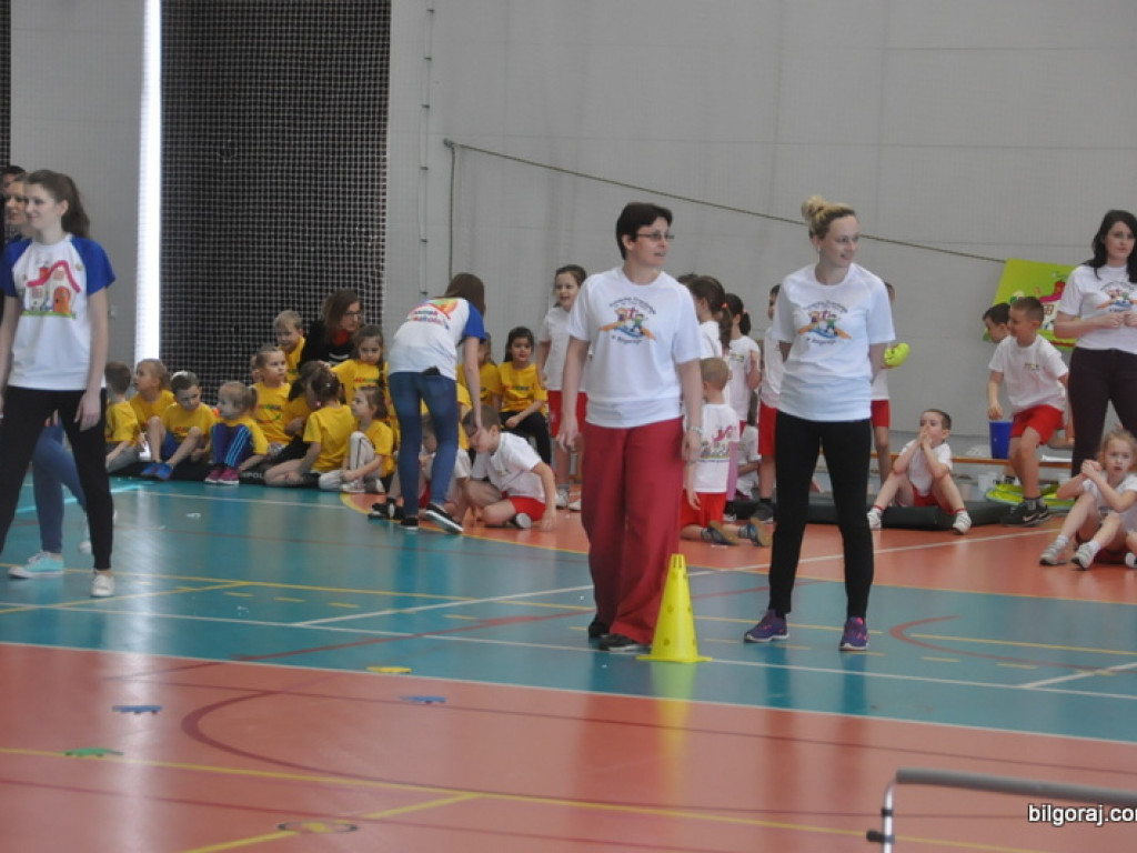Przedszkolaki powitały wiosnę... na sportowo (FOTO)