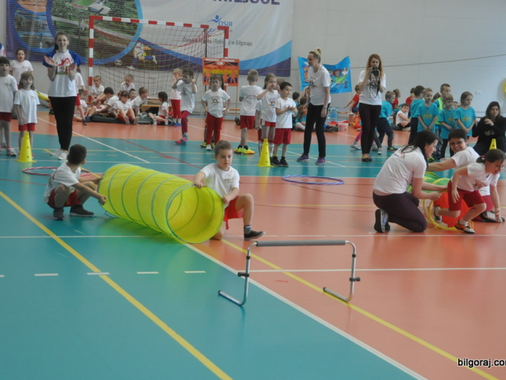 Przedszkolaki powitały wiosnę... na sportowo (FOTO)