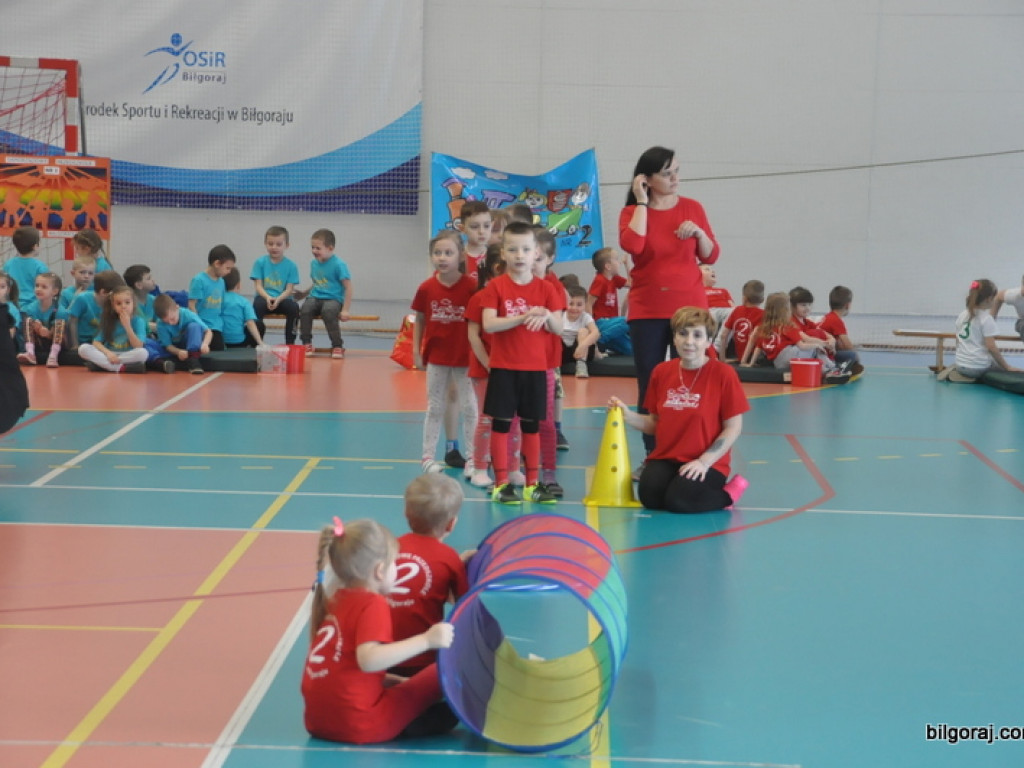Przedszkolaki powitały wiosnę... na sportowo (FOTO)