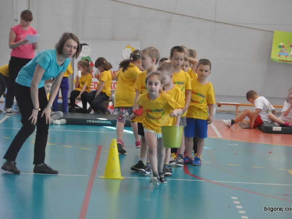 Przedszkolaki powitały wiosnę... na sportowo (FOTO)