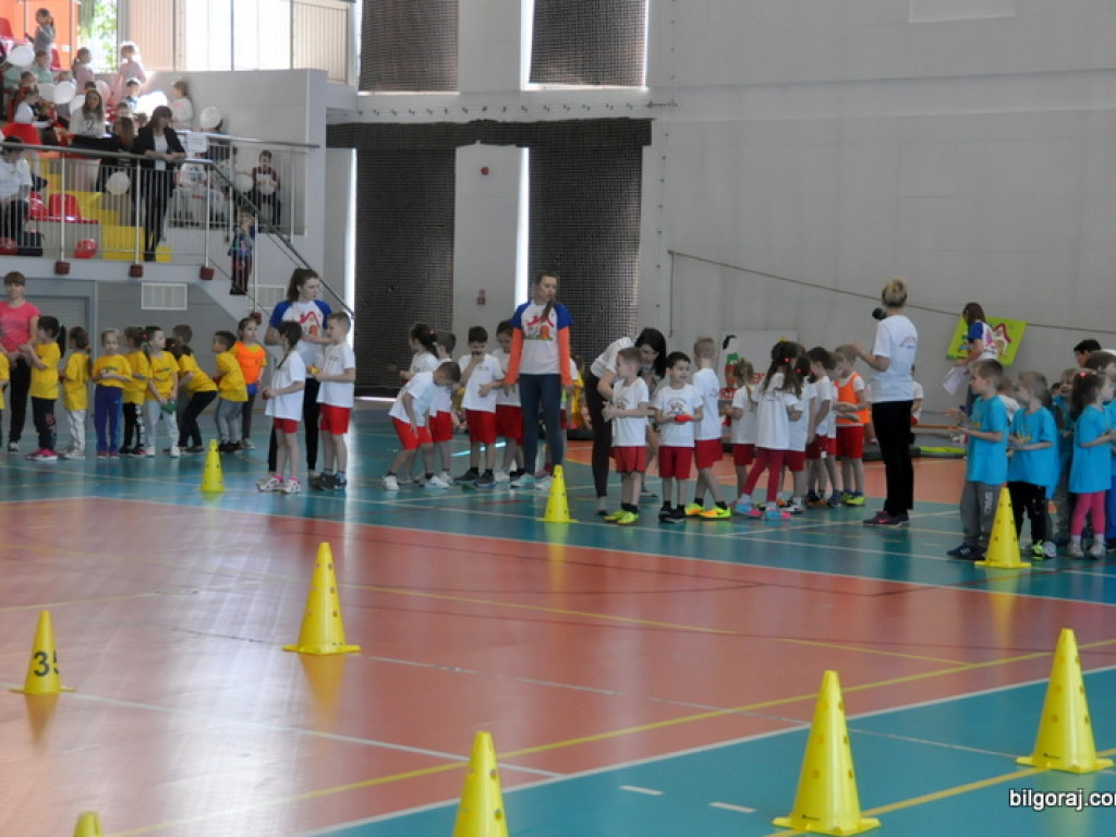 Przedszkolaki powitały wiosnę... na sportowo (FOTO)