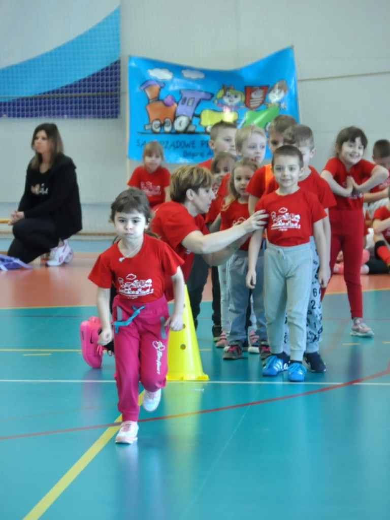 Przedszkolaki powitały wiosnę... na sportowo (FOTO)