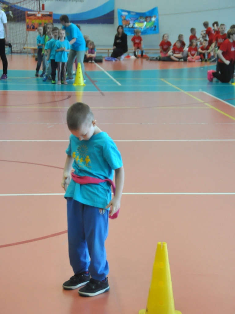 Przedszkolaki powitały wiosnę... na sportowo (FOTO)