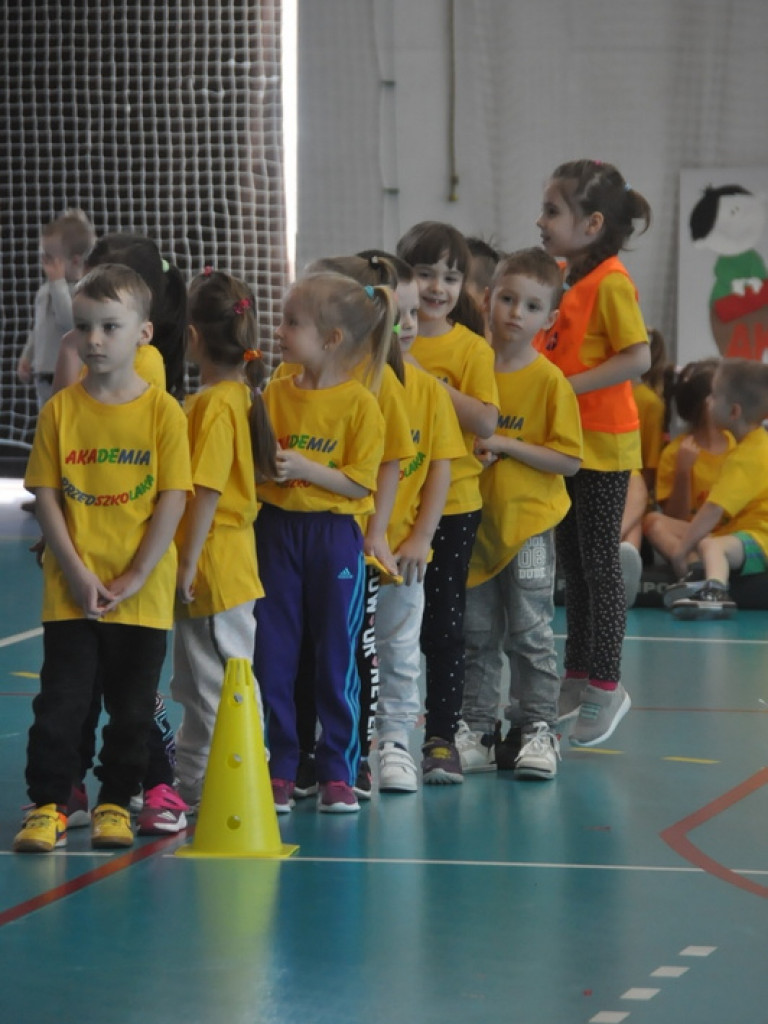 Przedszkolaki powitały wiosnę... na sportowo (FOTO)
