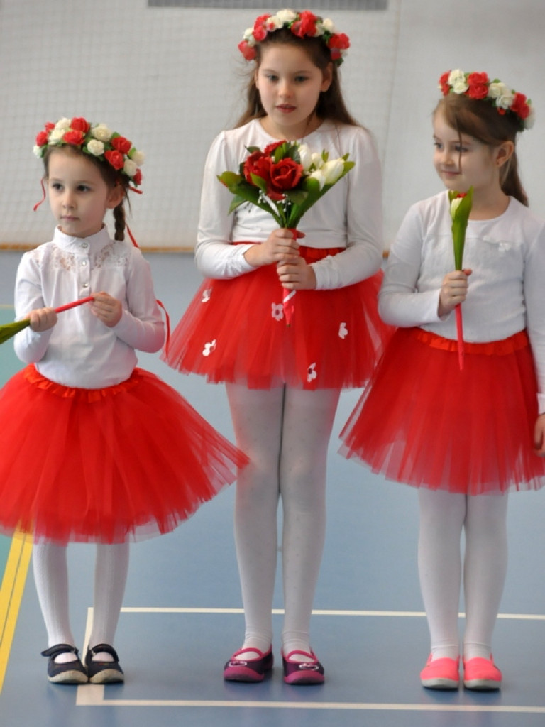 Przedszkolaki powitały wiosnę... na sportowo (FOTO)