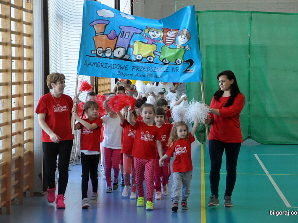 Przedszkolaki powitały wiosnę... na sportowo (FOTO)