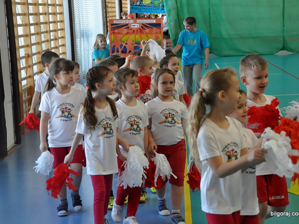 Przedszkolaki powitały wiosnę... na sportowo (FOTO)