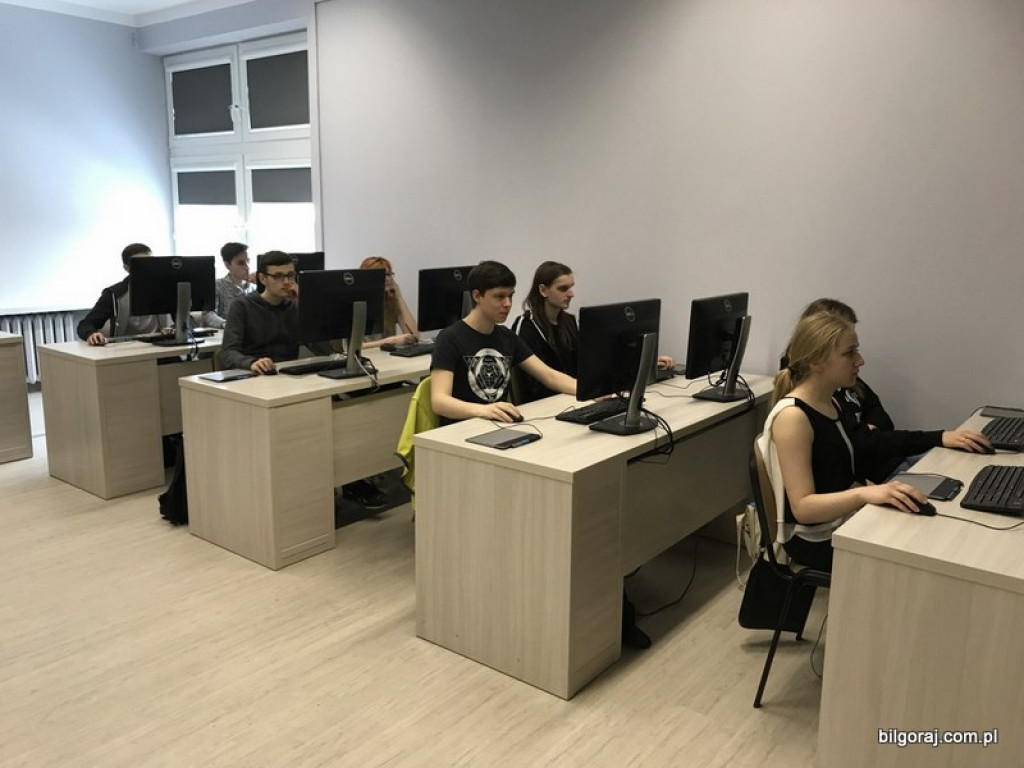 Kolejny dzień otwarty w I LO im. ONZ (FOTO)