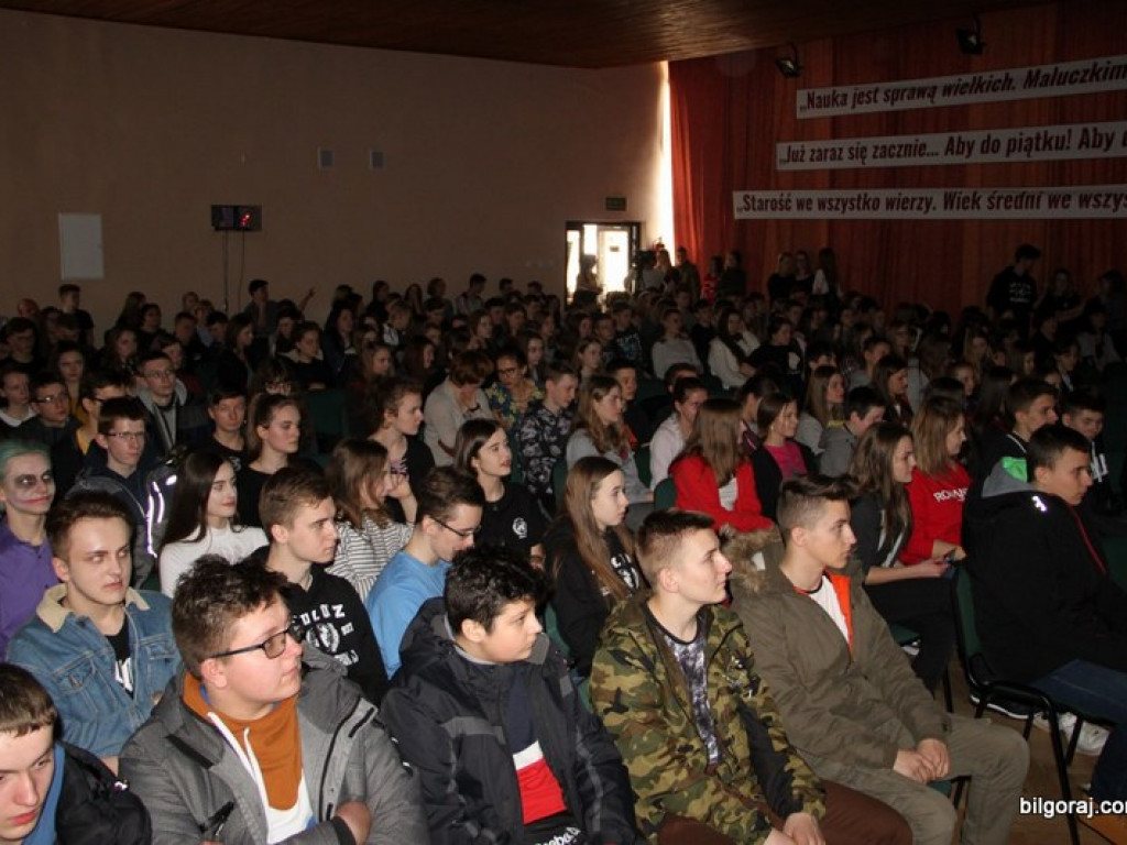 Kolejny dzień otwarty w I LO im. ONZ (FOTO)