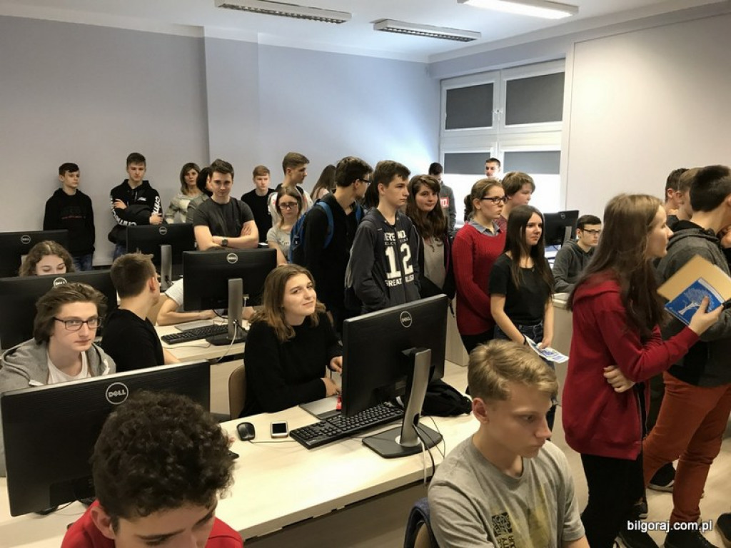 Kolejny dzień otwarty w I LO im. ONZ (FOTO)