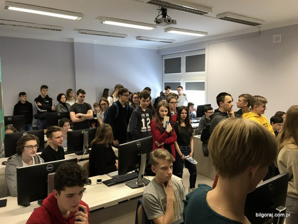 Kolejny dzień otwarty w I LO im. ONZ (FOTO)