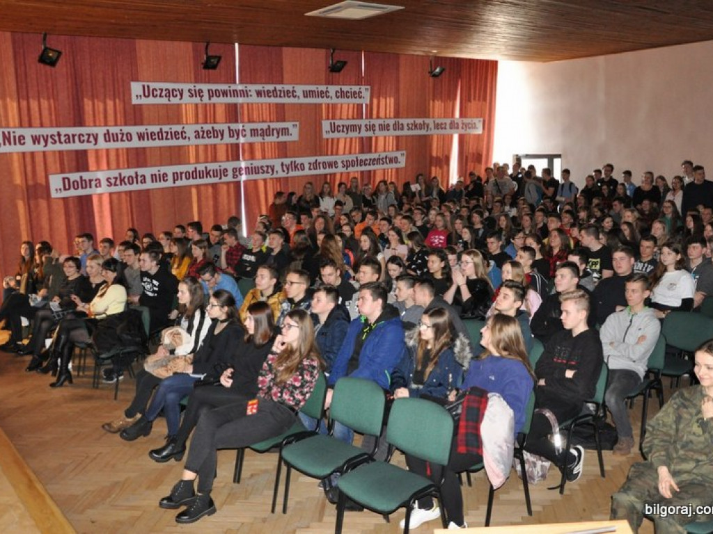 Kolejny dzień otwarty w I LO im. ONZ (FOTO)