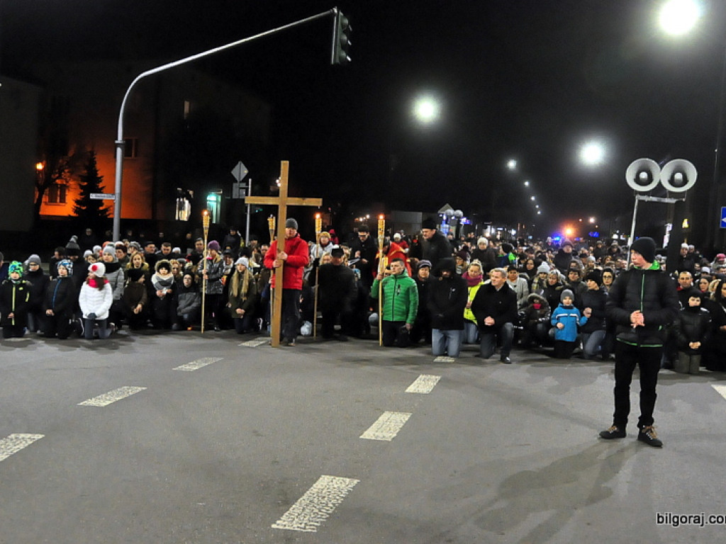 Droga krzyżowa ulicami Biłgoraja (FOTO)