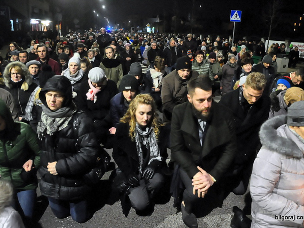 Droga krzyżowa ulicami Biłgoraja (FOTO)
