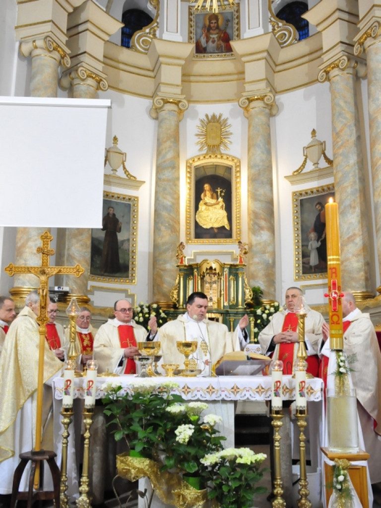 Nie ma Go tu, a jednak Obecny! Wielka Sobota (FOTO)