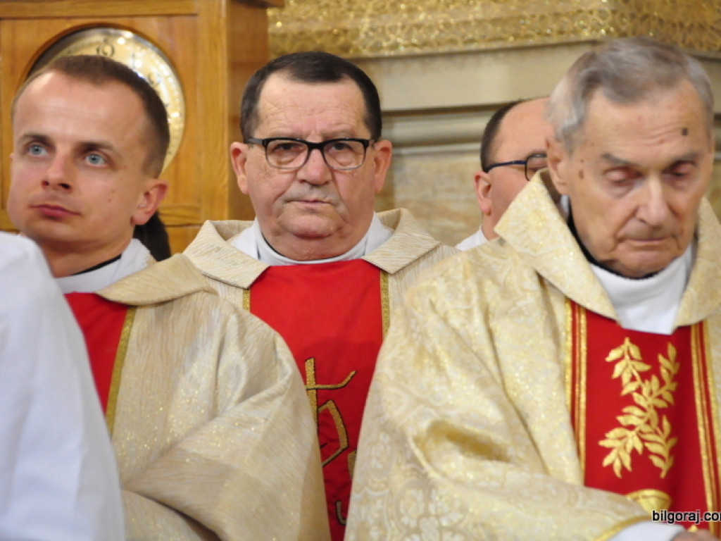 Nie ma Go tu, a jednak Obecny! Wielka Sobota (FOTO)