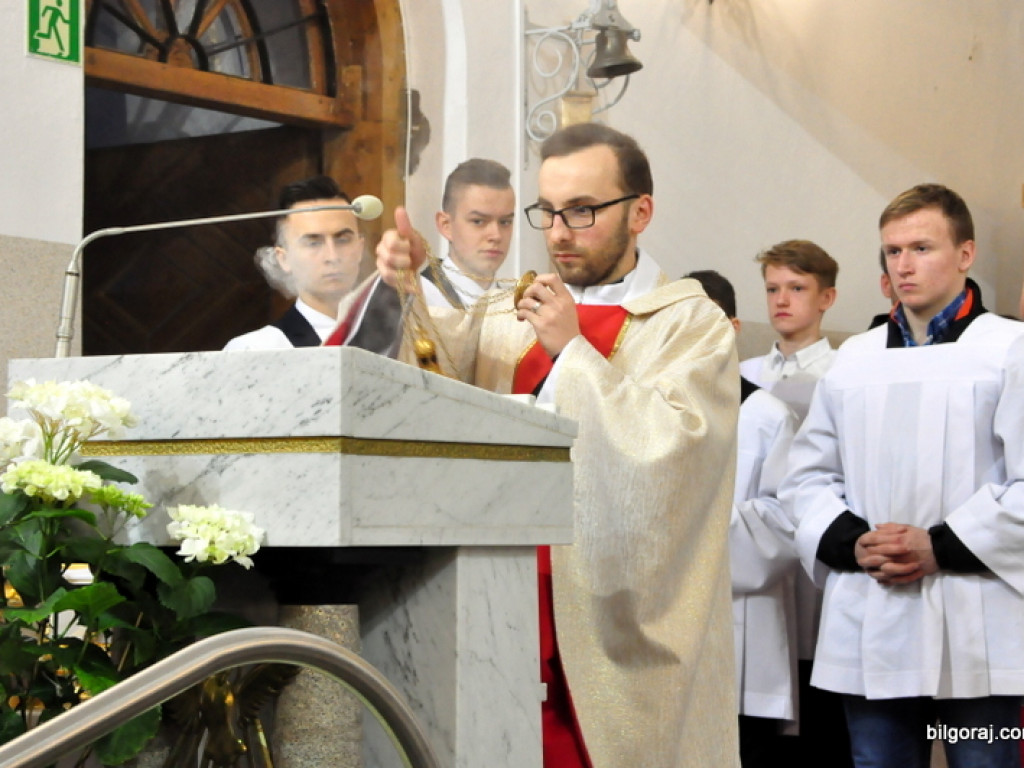 Nie ma Go tu, a jednak Obecny! Wielka Sobota (FOTO)