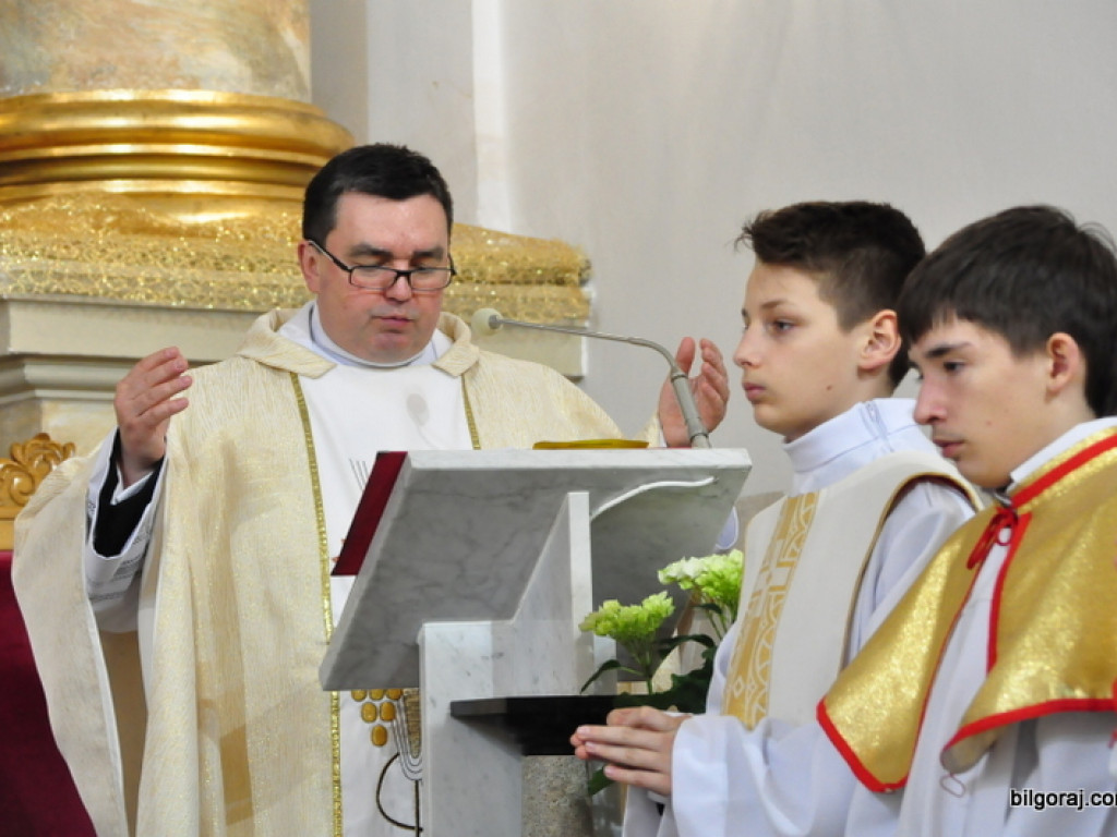 Nie ma Go tu, a jednak Obecny! Wielka Sobota (FOTO)