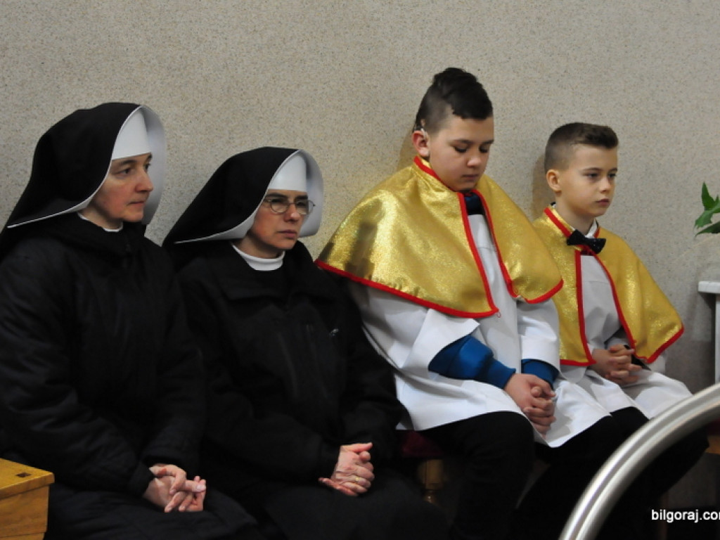 Nie ma Go tu, a jednak Obecny! Wielka Sobota (FOTO)
