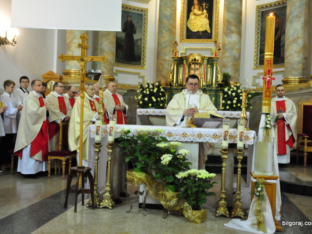 Nie ma Go tu, a jednak Obecny! Wielka Sobota (FOTO)
