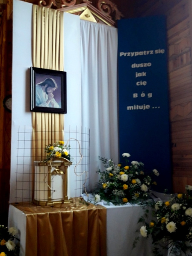 Ciemnice i Groby Pańskie w naszych świątyniach (FOTO)