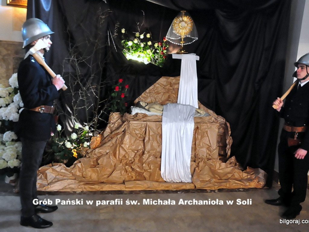 Ciemnice i Groby Pańskie w naszych świątyniach (FOTO)
