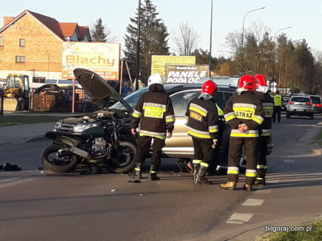 Wypadek na Zamojskiej. Osobówka wymusiła pierwszeństwo na motocykliście