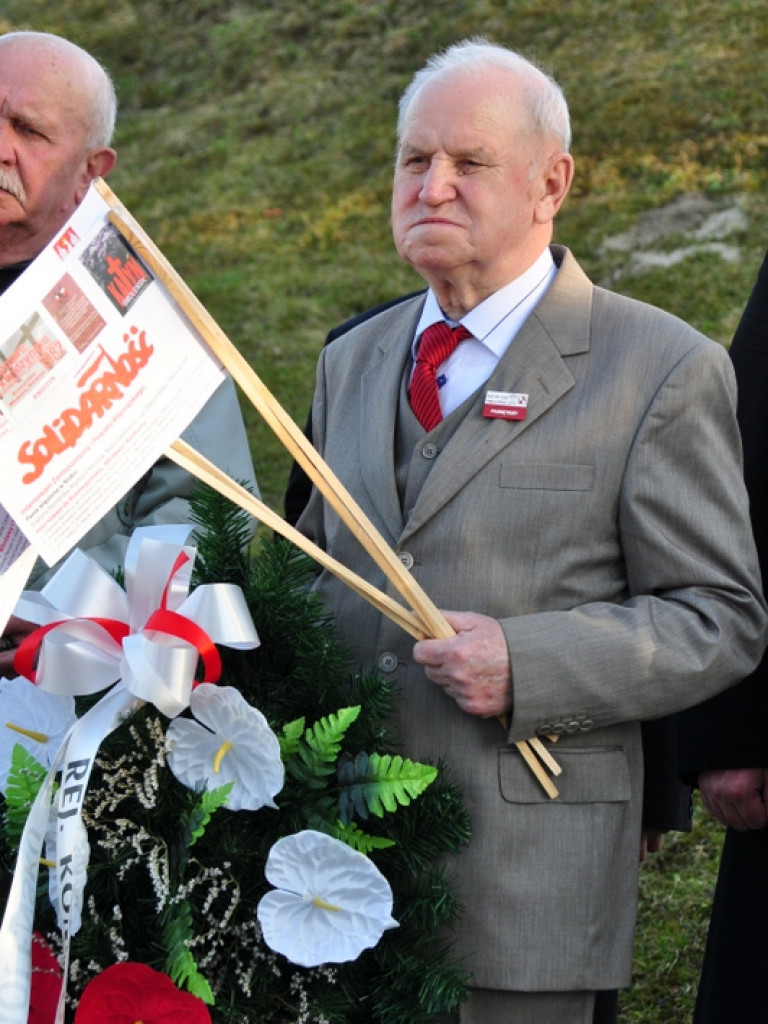 Biłgoraj pamięta o ofiarach zbrodni katyńskiej i ofiarach katastrofy Smoleńskiej (FOTO)