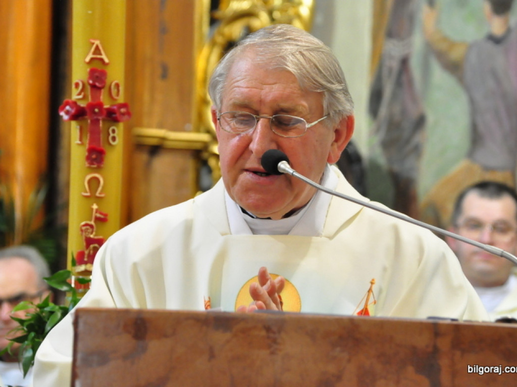 Biłgoraj pamięta o ofiarach zbrodni katyńskiej i ofiarach katastrofy Smoleńskiej (FOTO)
