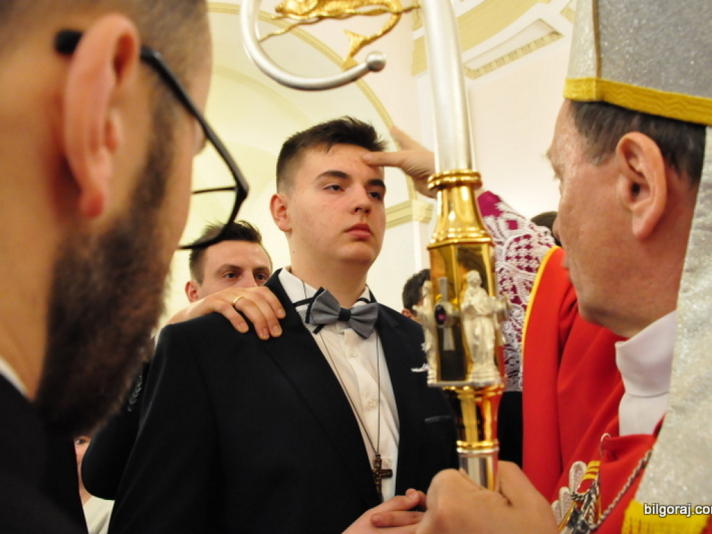 Bierzmowanie gimnazjalistów (FOTO)