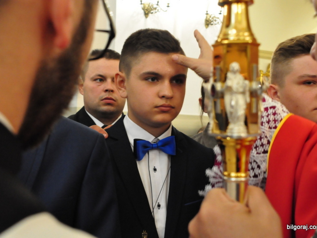 Bierzmowanie gimnazjalistów (FOTO)