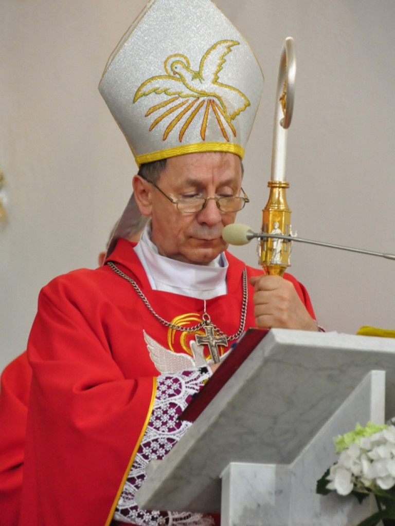 Bierzmowanie gimnazjalistów (FOTO)
