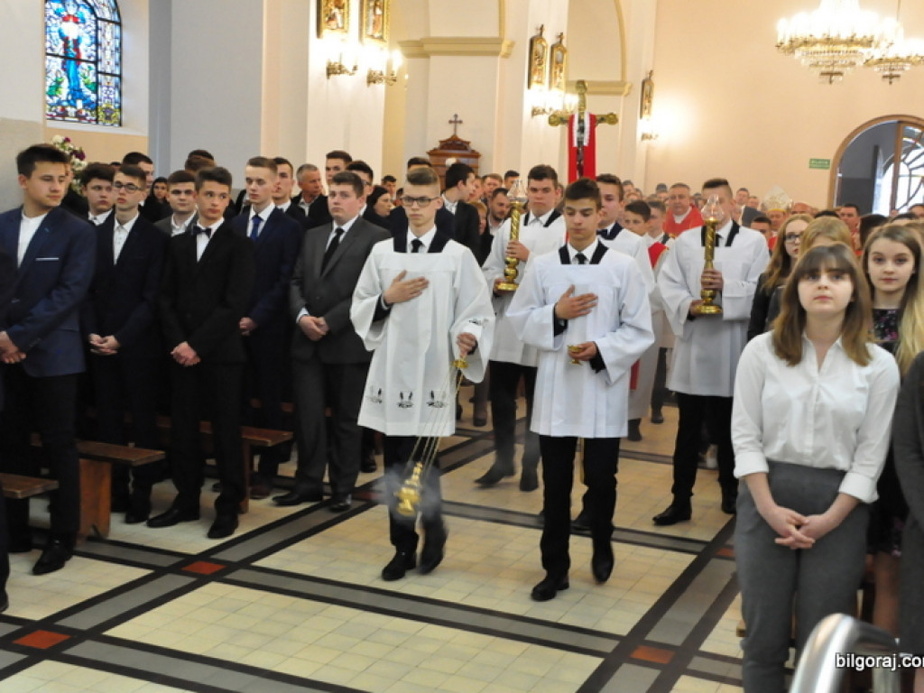 Bierzmowanie gimnazjalistów (FOTO)