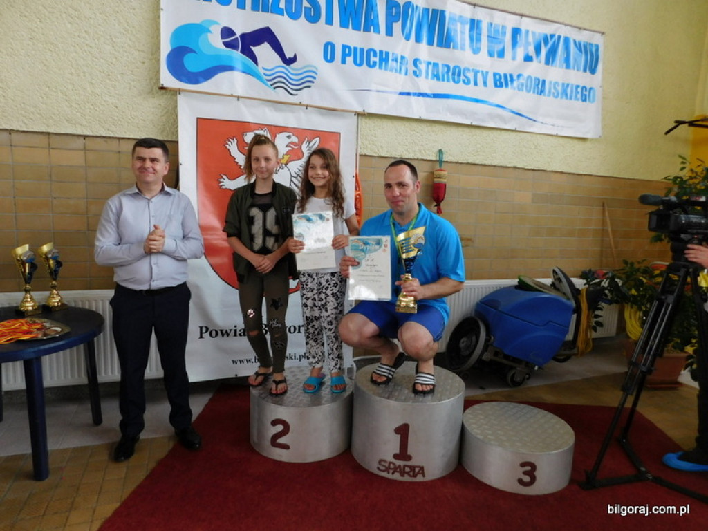 Pływali o Puchar Starosty (FOTO, WYNIKI)