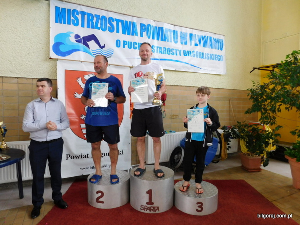Pływali o Puchar Starosty (FOTO, WYNIKI)