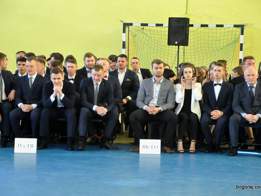 Pożegnanie maturzystów (FOTO)