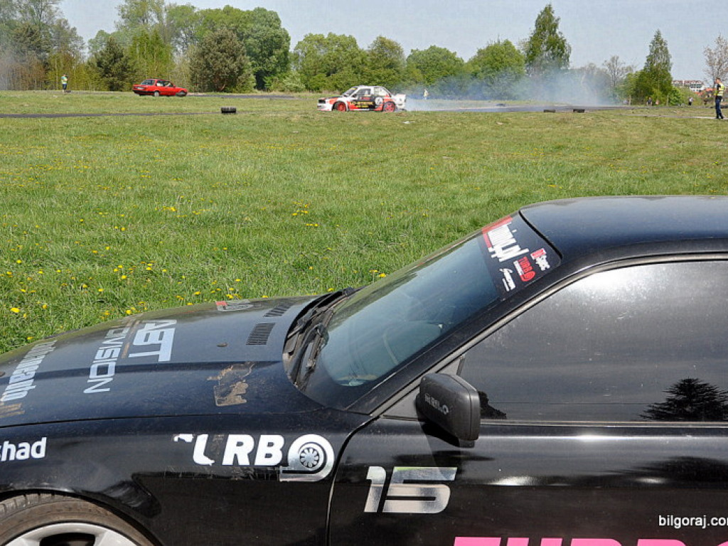Driftingowe szaleństwo na biłgorajskim Autodromie (FOTO)