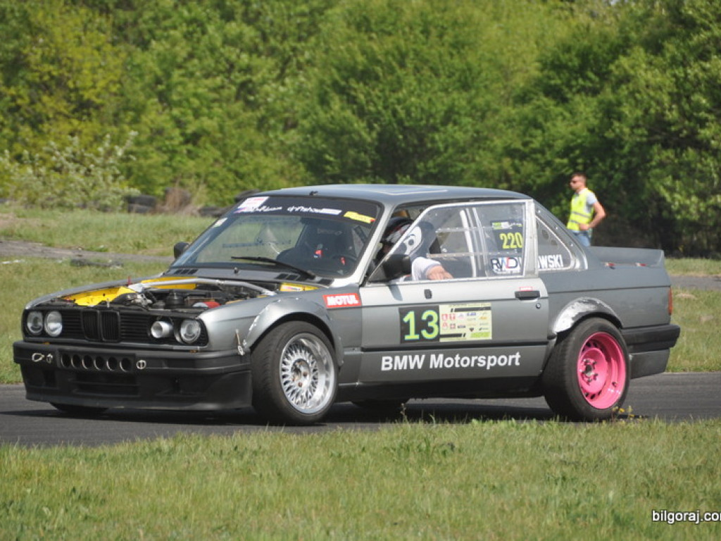 Driftingowe szaleństwo na biłgorajskim Autodromie (FOTO)