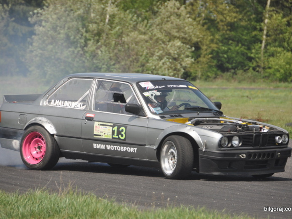 Driftingowe szaleństwo na biłgorajskim Autodromie (FOTO)
