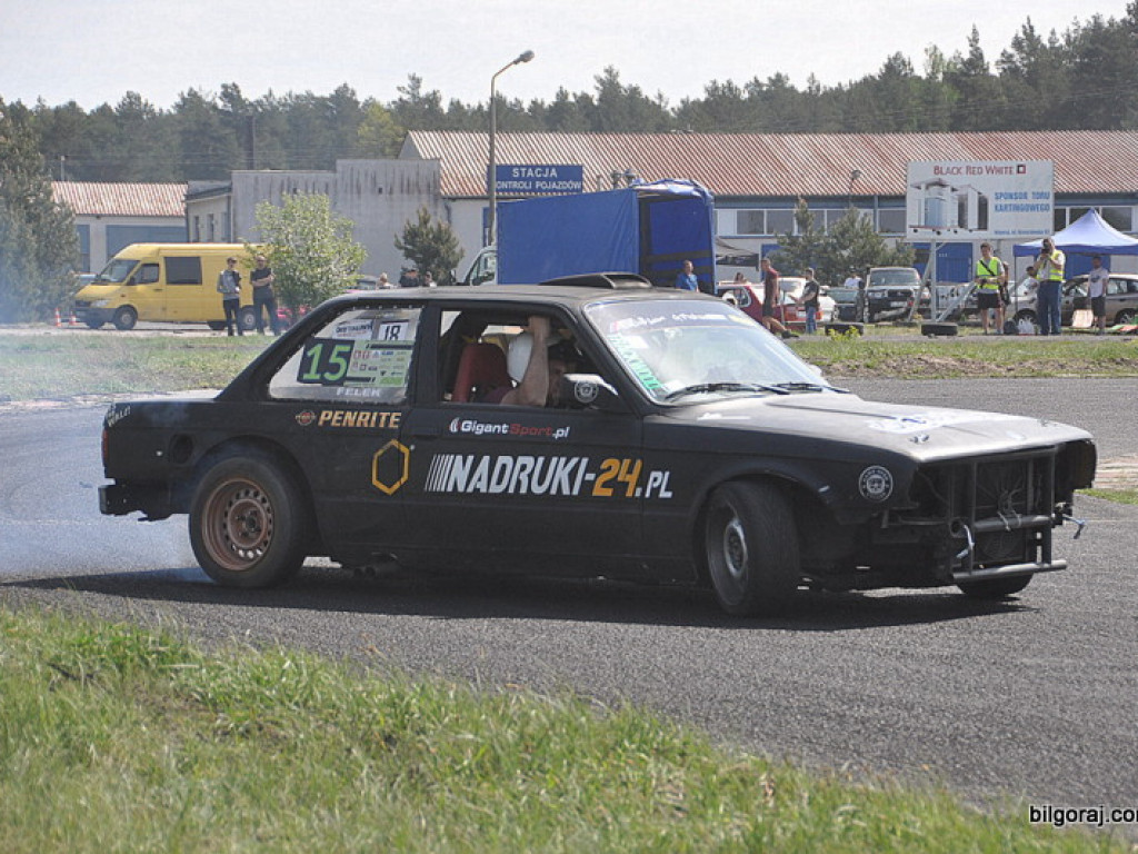 Driftingowe szaleństwo na biłgorajskim Autodromie (FOTO)