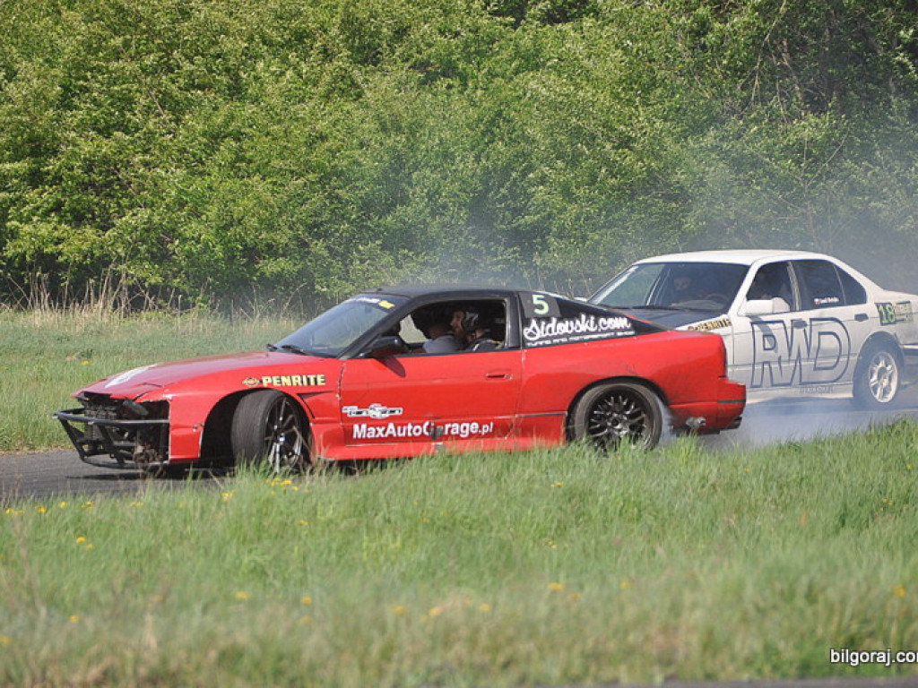 Driftingowe szaleństwo na biłgorajskim Autodromie (FOTO)