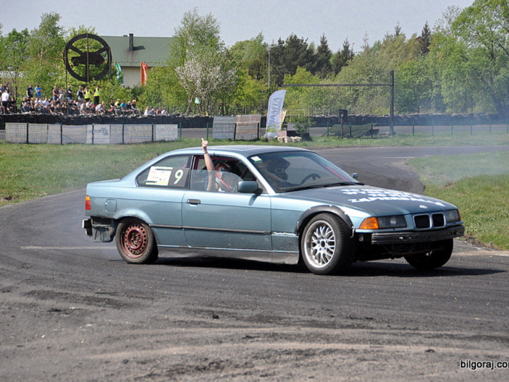 Driftingowe szaleństwo na biłgorajskim Autodromie (FOTO)
