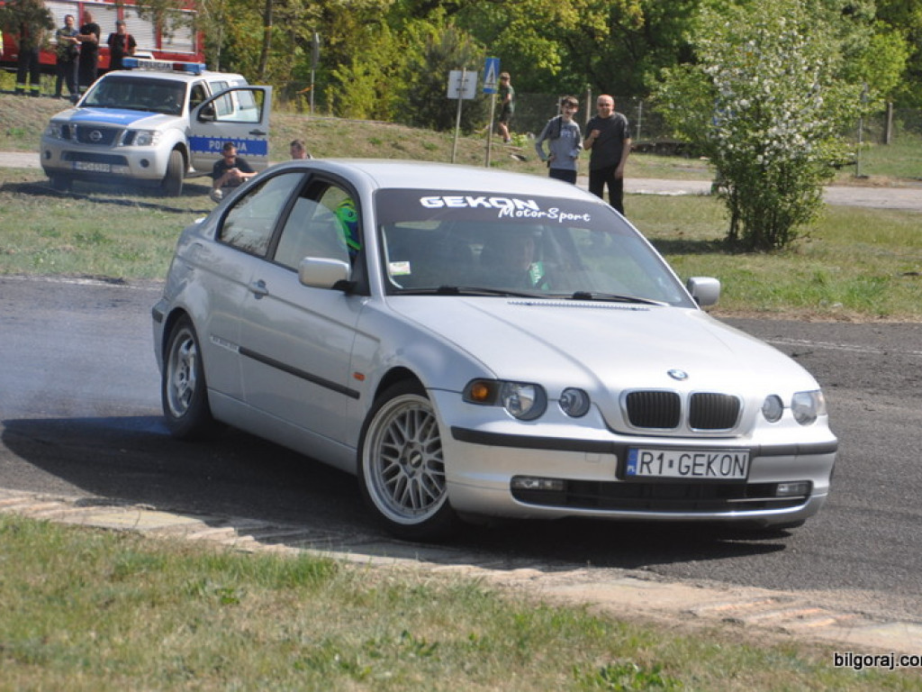 Driftingowe szaleństwo na biłgorajskim Autodromie (FOTO)