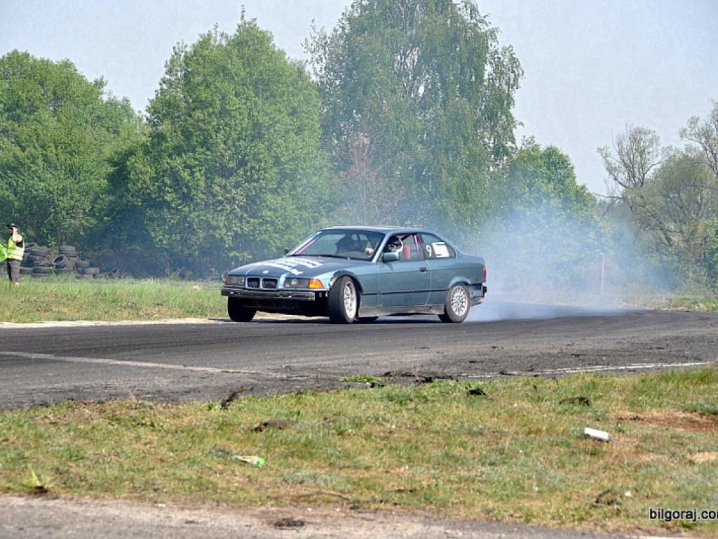 Driftingowe szaleństwo na biłgorajskim Autodromie (FOTO)