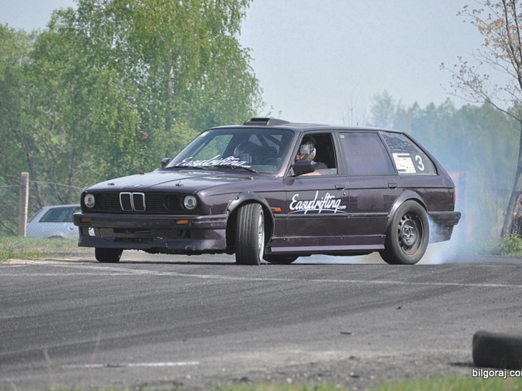 Driftingowe szaleństwo na biłgorajskim Autodromie (FOTO)
