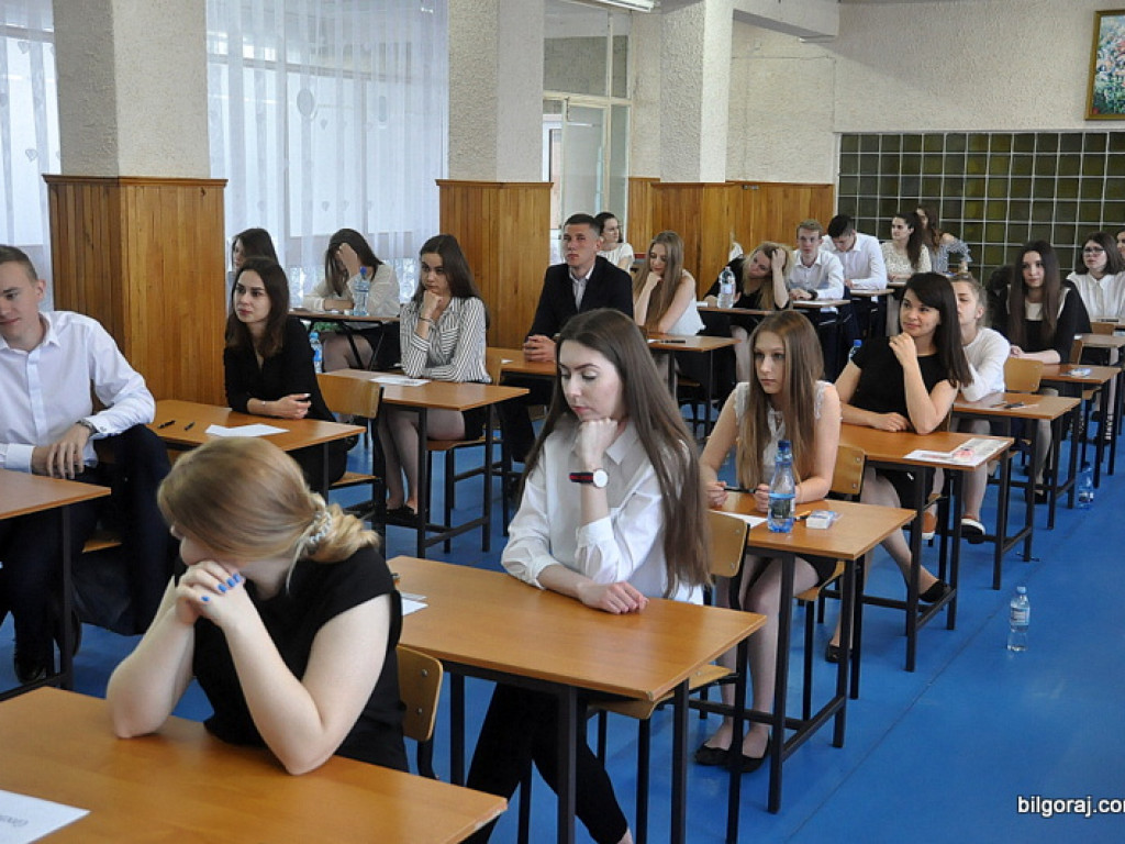 Ruszyły matury. Dziś język polski (FOTO)